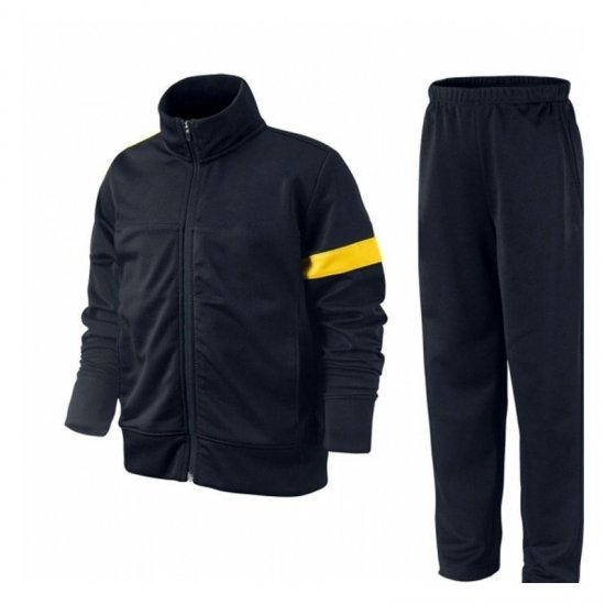  Tracksuit